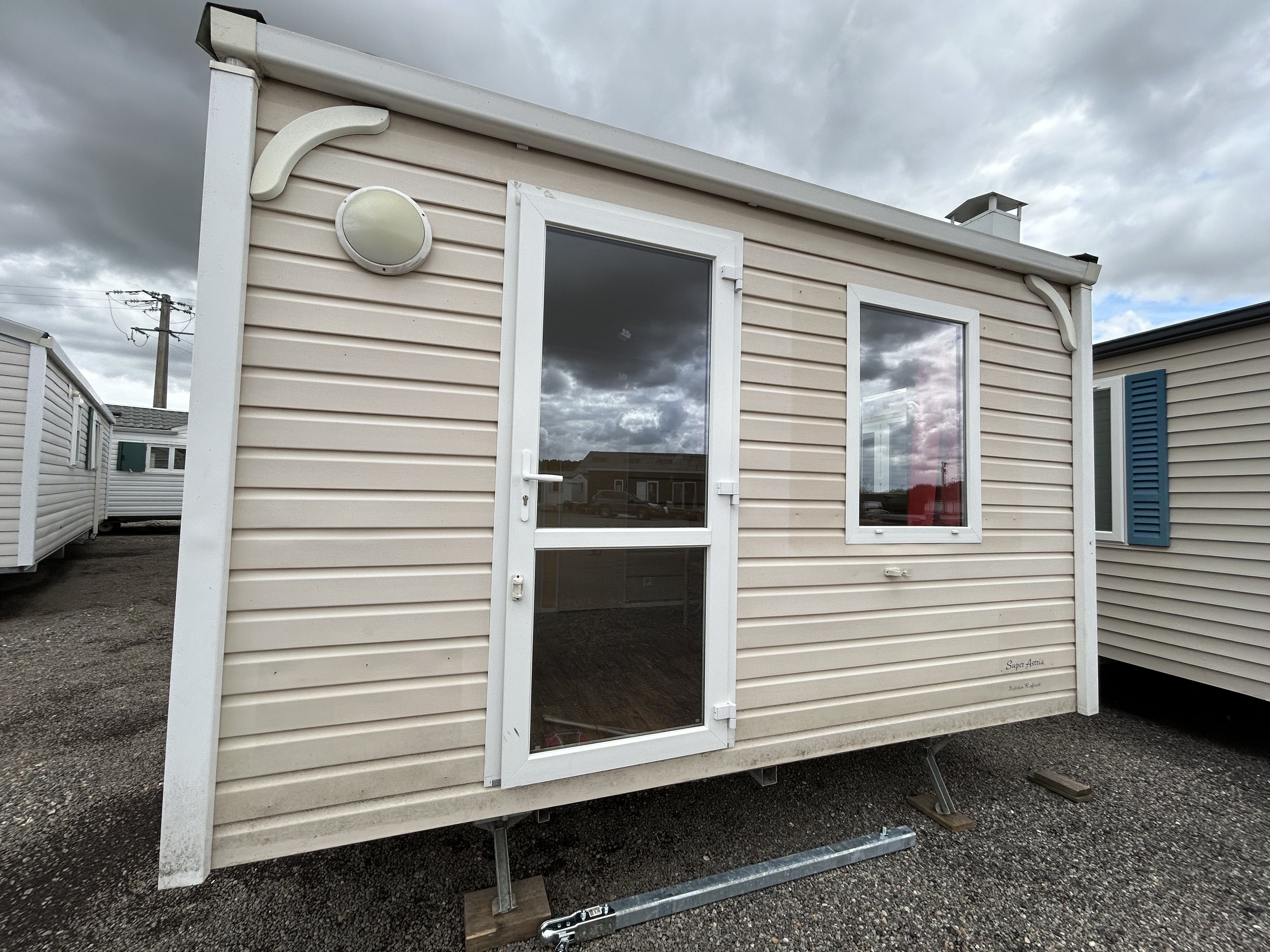 T1   SUPER ASTRIA 18m²