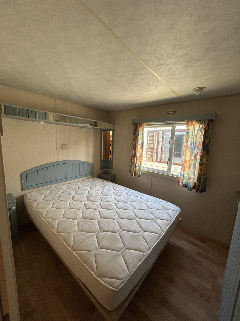 T2     WILLERBY COTTAGE