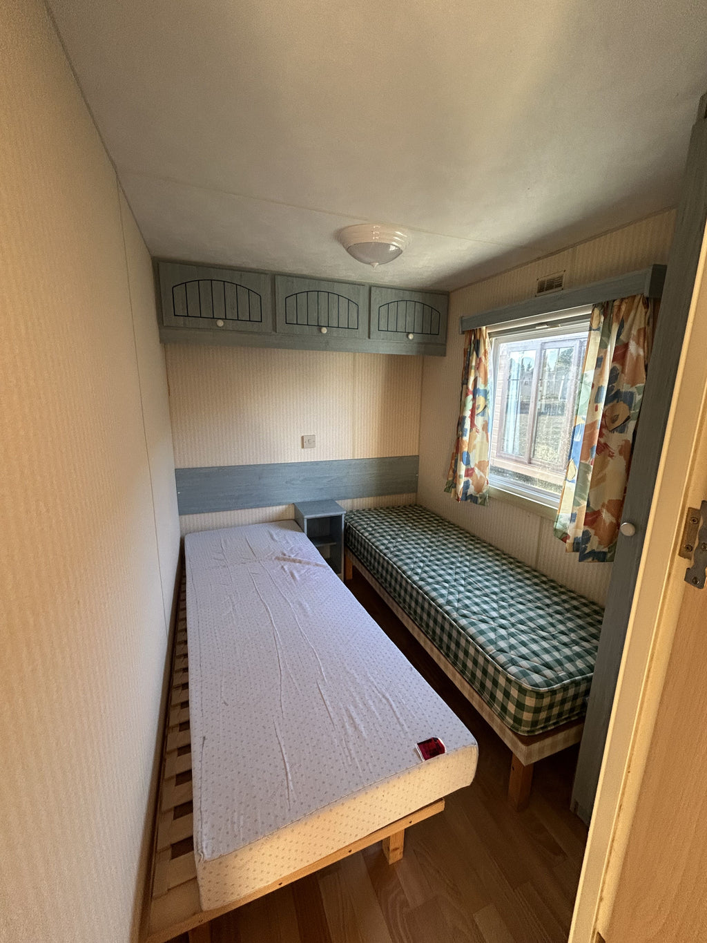 T2     WILLERBY COTTAGE