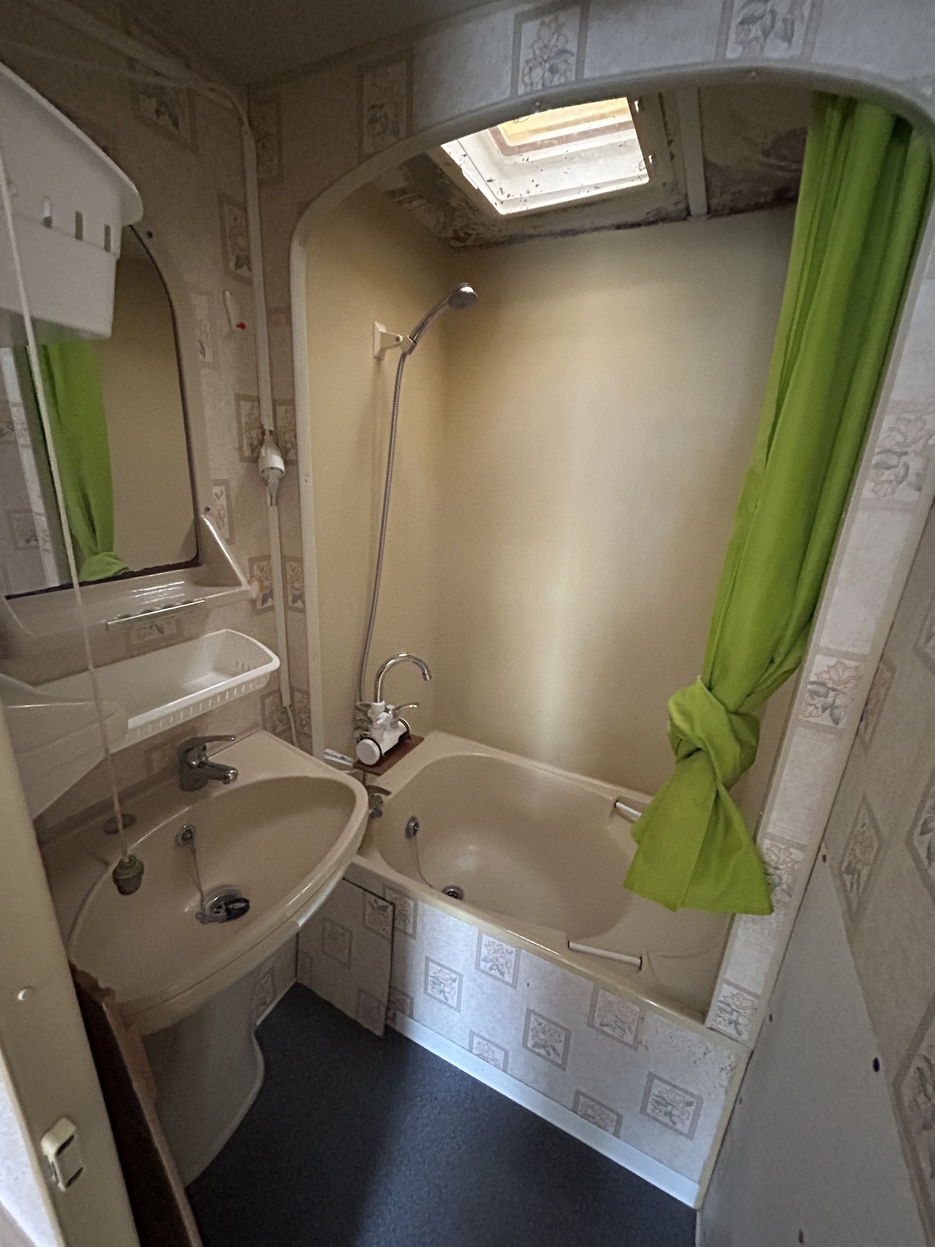 T2 WILLERBY GRANADA 32x12